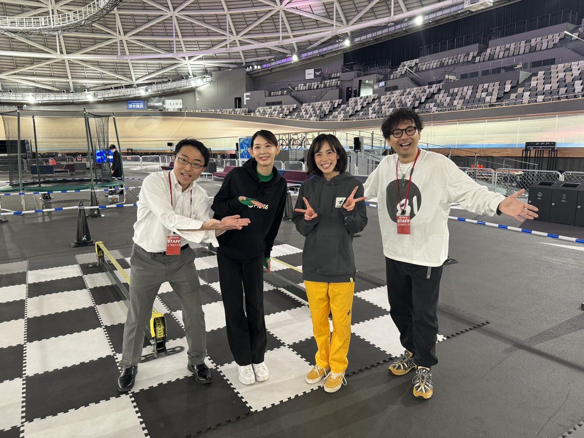 shotakibe's tweet photo. 本日、#PIST6 の会場である #TIPSTERDOME では、#スラックライン やトランポリンが楽しめます！
なんと、スラックライン 日本チャンピオンの #福田恭巳 さん@yukimimix が直々に教えてくれます！

是非遊びに来てくださいね！ https://t.co/8gRXyv7C7q