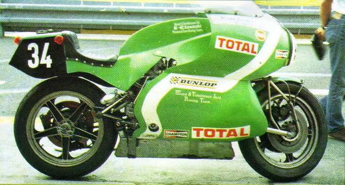 英国のレースチーム「Mead&amp;Tomkinson」が77年ボルドール耐久用に製作したNessie MK2。MK1のラベルダからZ1エンジンになった以上に、センターハブステアやアンダーレイアウトタンクなどの時代を先取りし過ぎた車体構成で、戦績はともかくその後に与えた影響は大きかった一台ですね。#早過ぎた迷車 