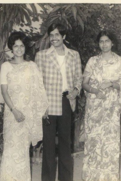 Me with my elder sisters, 1972 Pilani, Rajasthan. They were doing their postgraduation from BITS then, while I had cleared my 11th!🙏