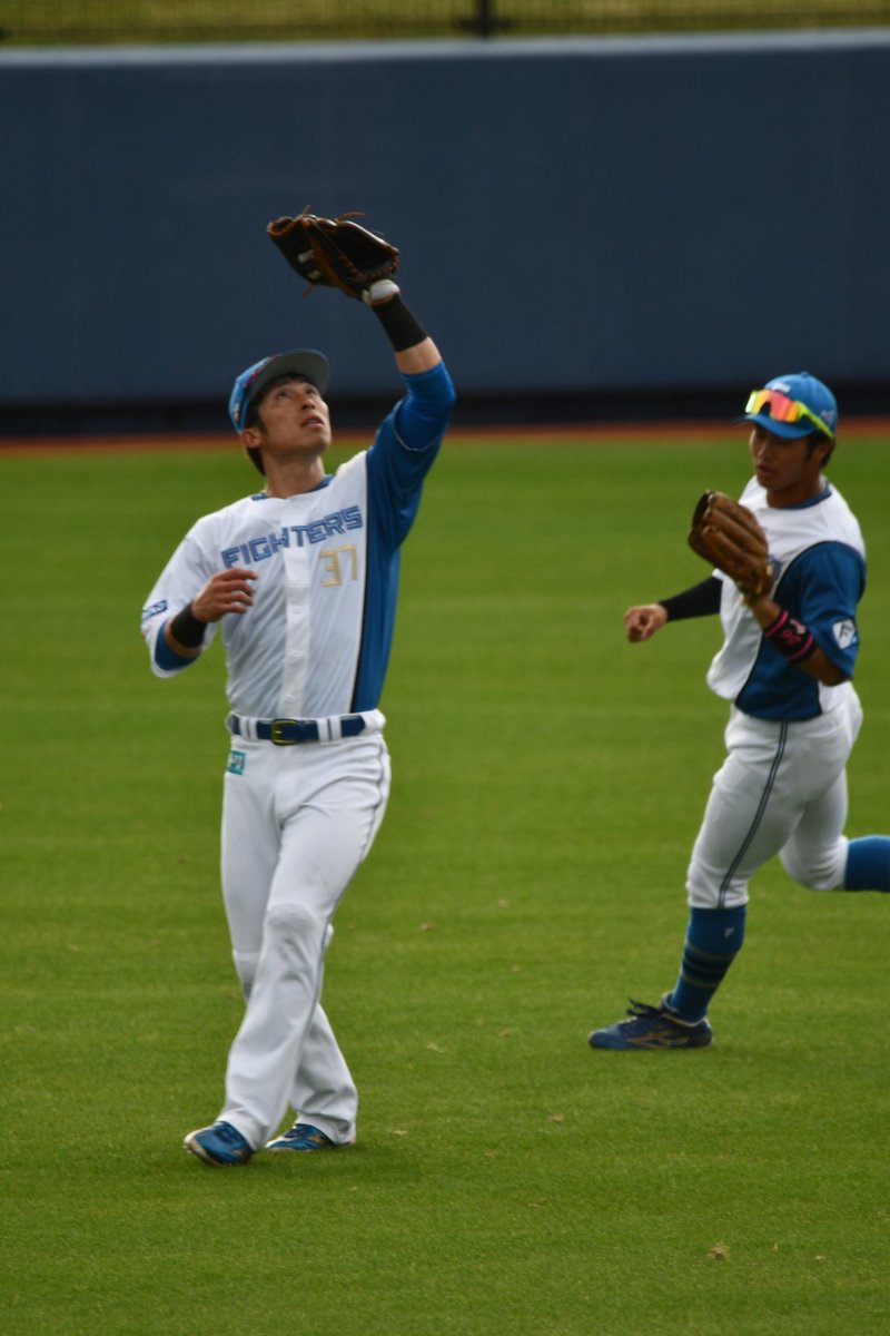 hxt25's tweet photo. スリーアウト。試合終了。
勝利のハイタッチ✋おじぇいくんとは🤝
2024.2.17 https://t.co/zUIn8KWlVd