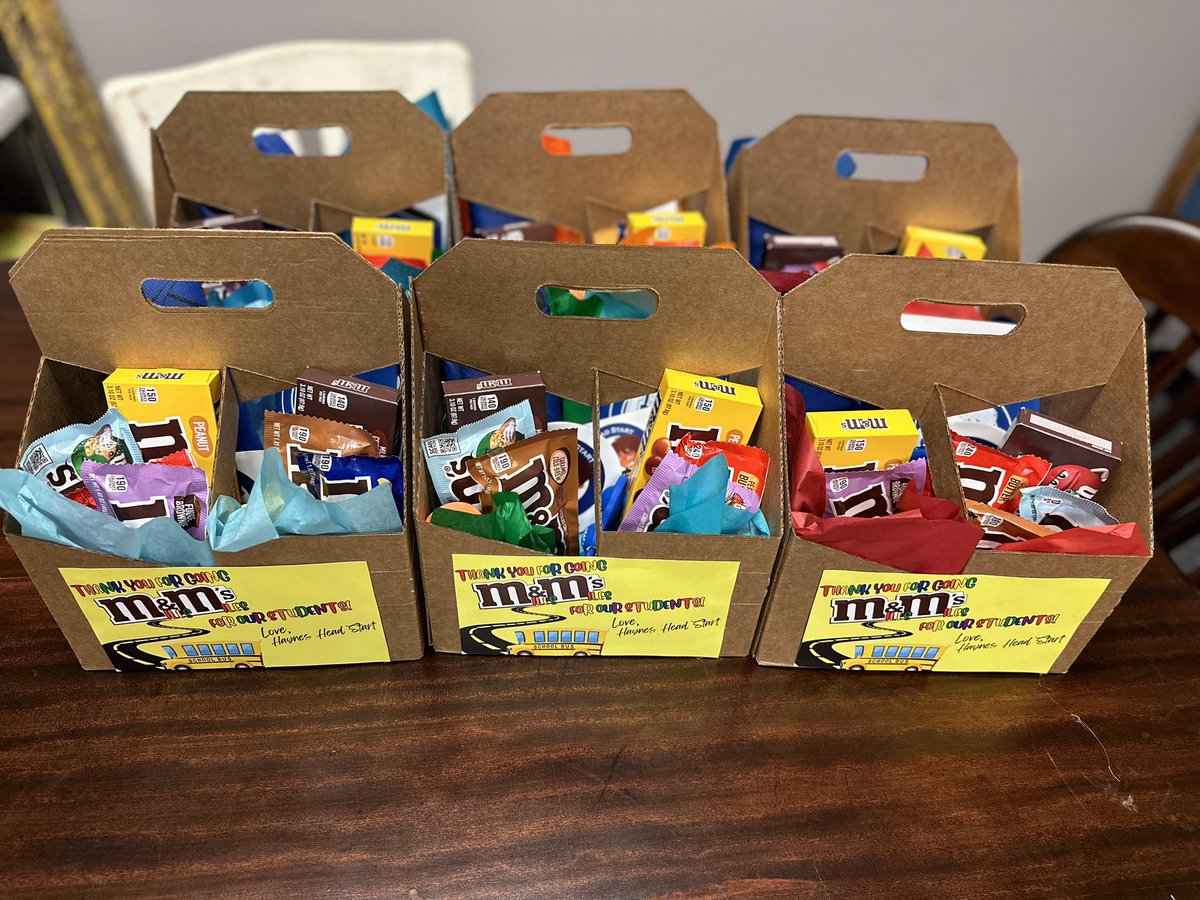 paulapbtinker's tweet photo. Happy School Bus Driver Day! We give Many&amp;Many thanks for all the Miles&amp;Miles our drivers go to help deliver our Head Start students safely to and from school! #SchoolBusDriversRock https://t.co/9jQE4MMGNz