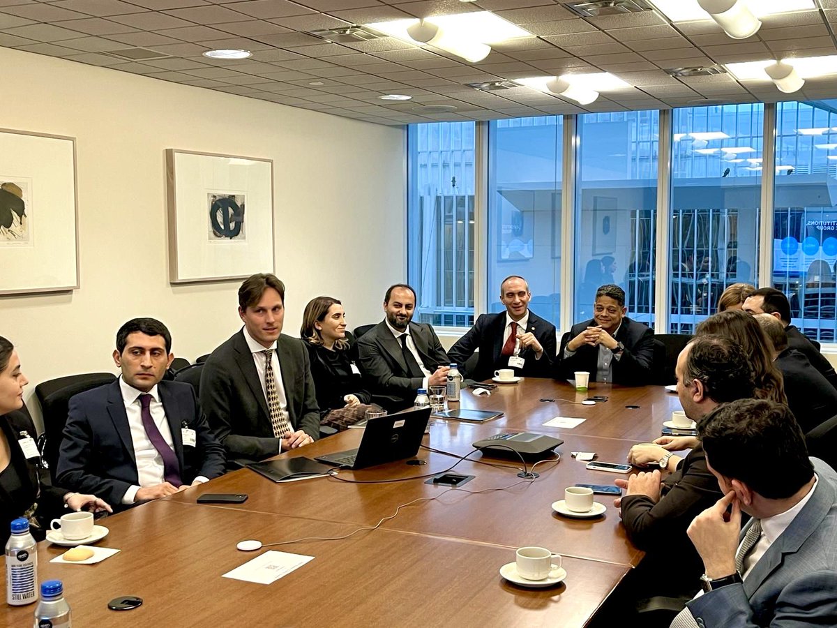 Inspiring talk with Tavitian Scholars, attending @TuftsUniversity’s program for Armenian professionals, on how the @WorldBank addresses poverty, climate change, debt issues and how we can support Armenia in providing a home to refugees that fled from Nakorno-Karabakh last year.