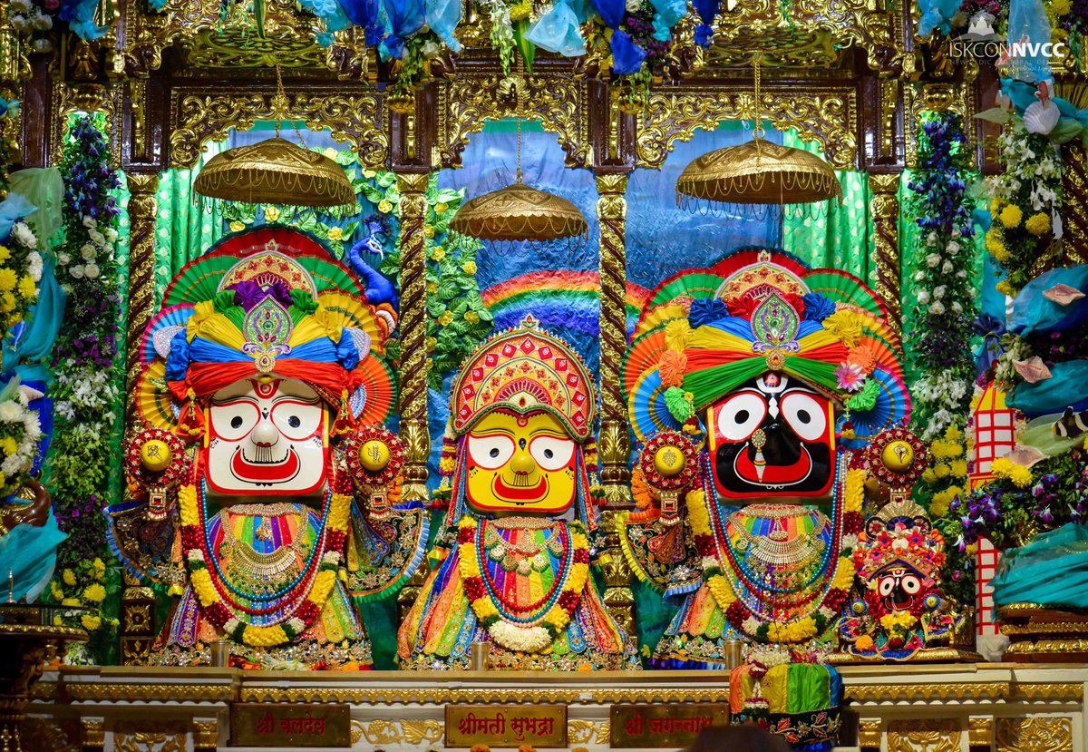 ISKCONPune's tweet photo. 🙏🏽 Today's Darshan 📿 🗓23-02-2024🙏
🌷Sri Sri Jagannath Baldev Subhadra🌷
🚩@ISKCONNVCCPune🚩
.
.
#23rdfebruary #23rdfebruary2024 #ISKCONNVCC
#ISKCONPune #ISKCON #ISKCONNVCCPune #PUNE
#DailyDarshan #Friday #photographychallenge
#bestphotochallenge #BestPhotographyChallenge https://t.co/HEm22VJdWT