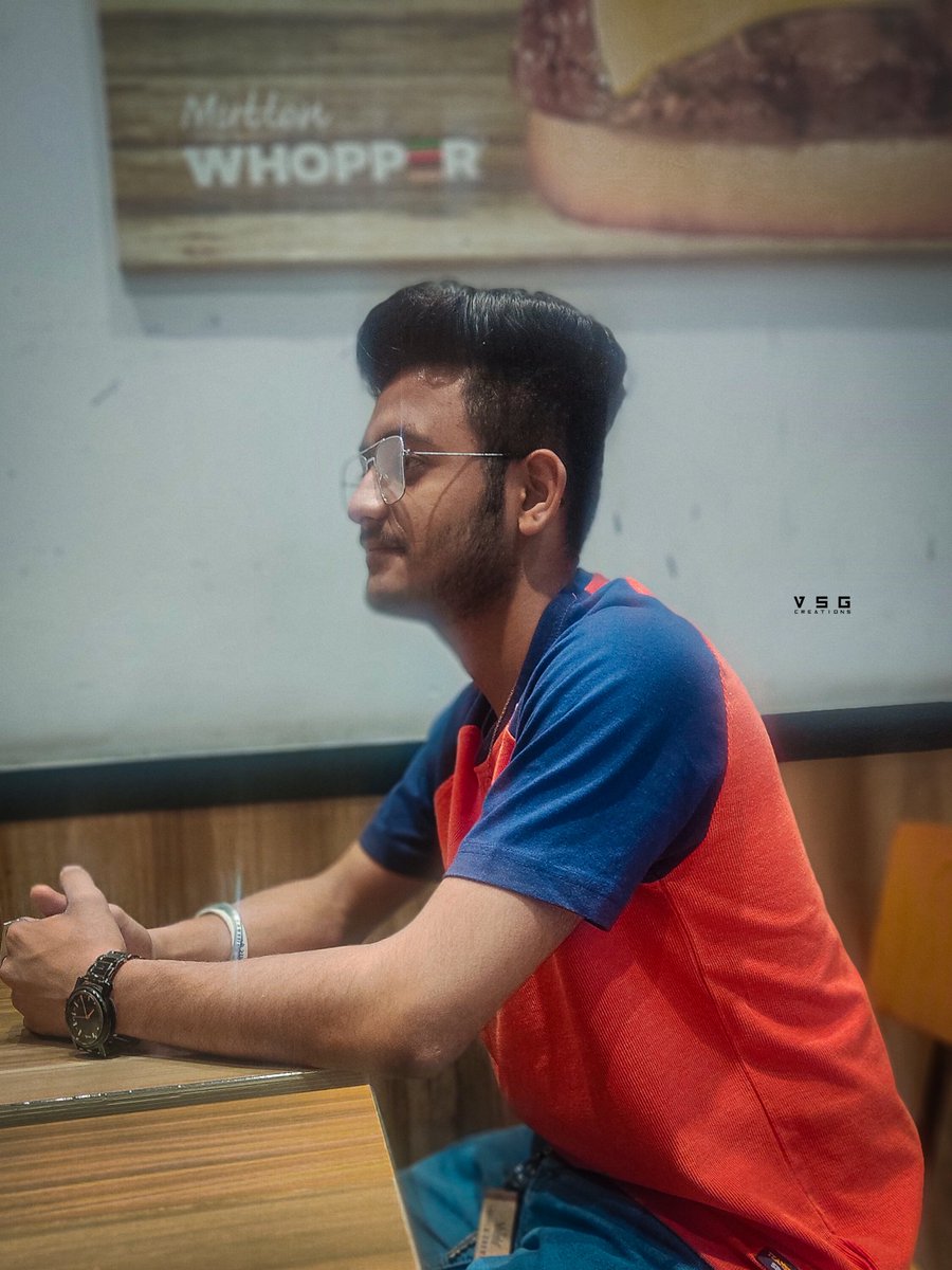 vishalgupta1202's tweet image. 😌Embracing the moment and loving every bit of it.💫 
. 
💬Comment with one thing you love about yourself💞
. 
. 
. 
#vishalgupta12
#love2024
#embracingsimplicity
#goal2024
#photoshoots
#instagood
#fashionbrand