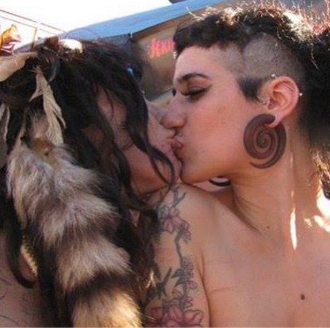 I was 21 years old going to Folsom for the first time in 2010. Been a freak https://t.co/GynNRIAkN7