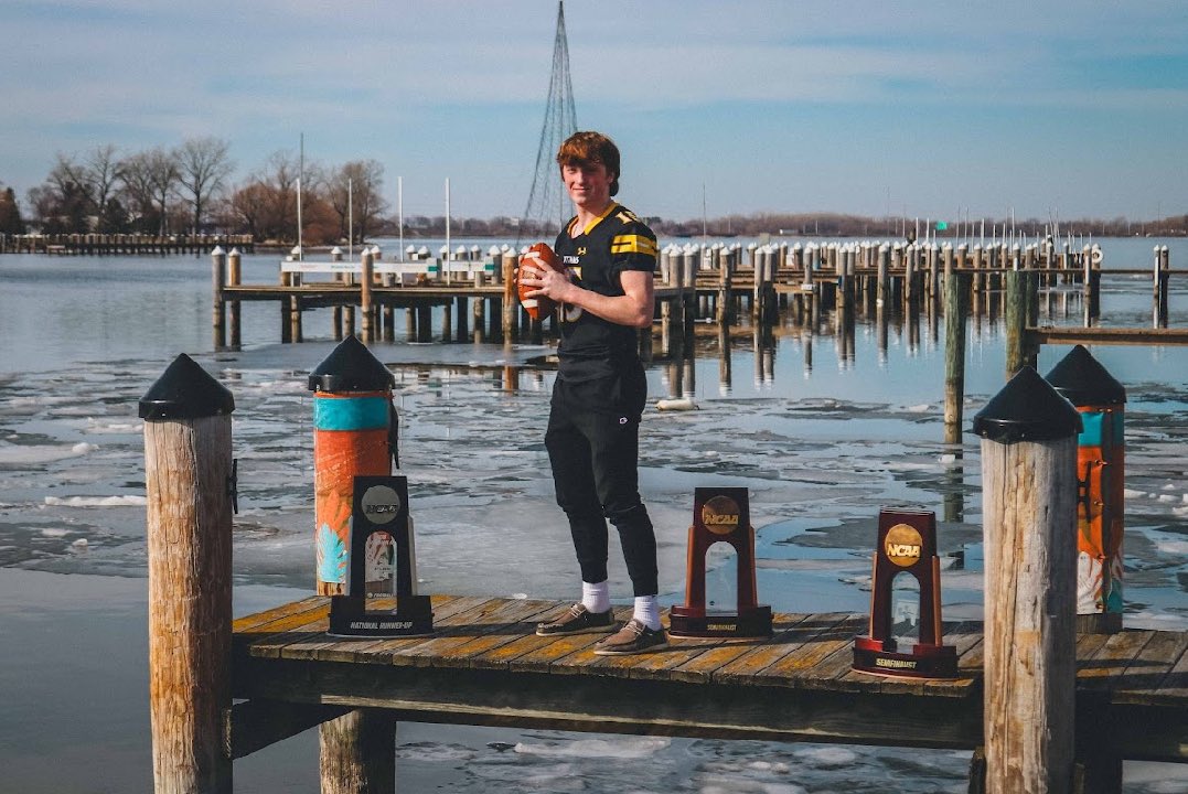 Thank you <a href="/PeteyBananas/">Peter Jennings</a> and the rest of the coaching staff at <a href="/UWOFootball/">UW-Oshkosh Football</a> for having me yesterday for a junior day visit! <a href="/Coach_Worsell/">Rich Worsell</a>