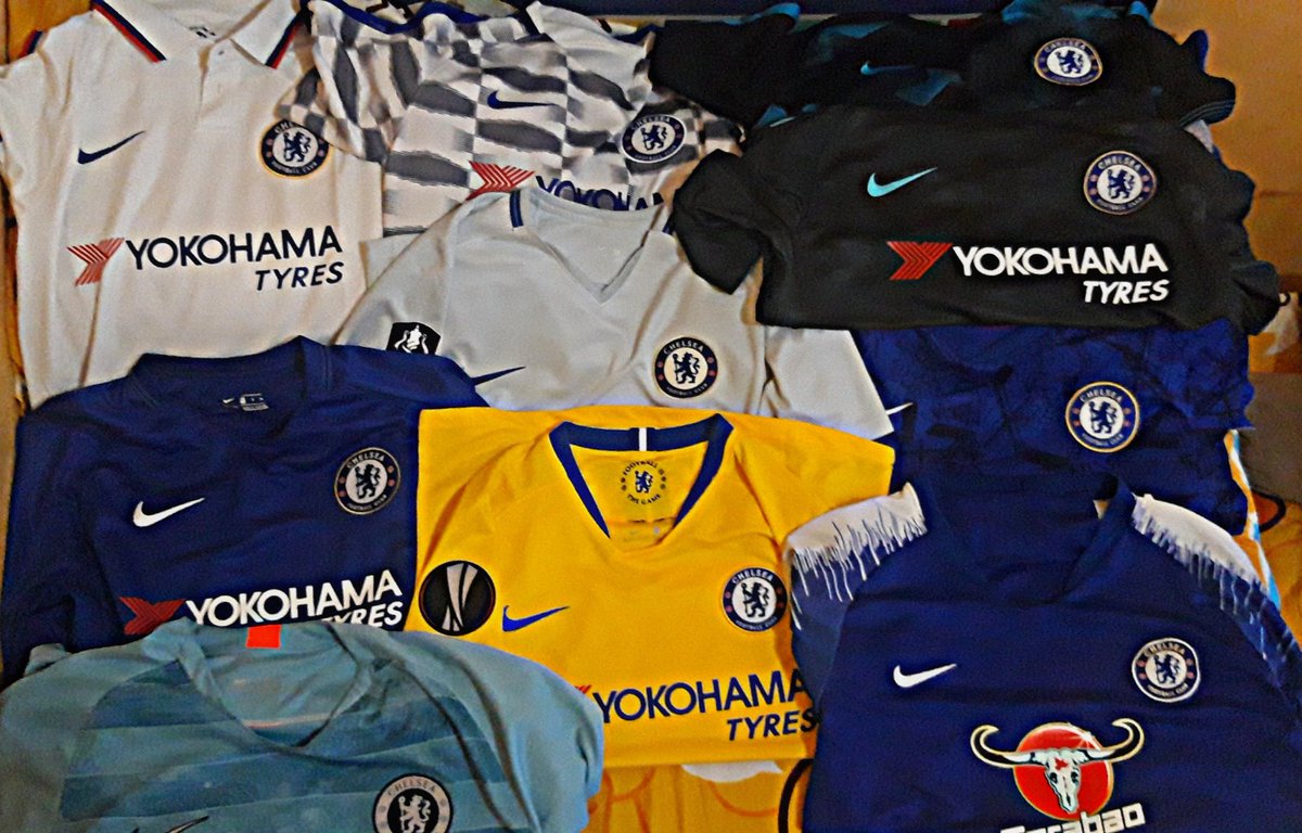 Baguss_armanda's tweet photo. Masih bingung antara mau jual ni barang burik ato nambah koleksi, secara dah dua musim berhenti beli. https://t.co/g6eU3bkIA2