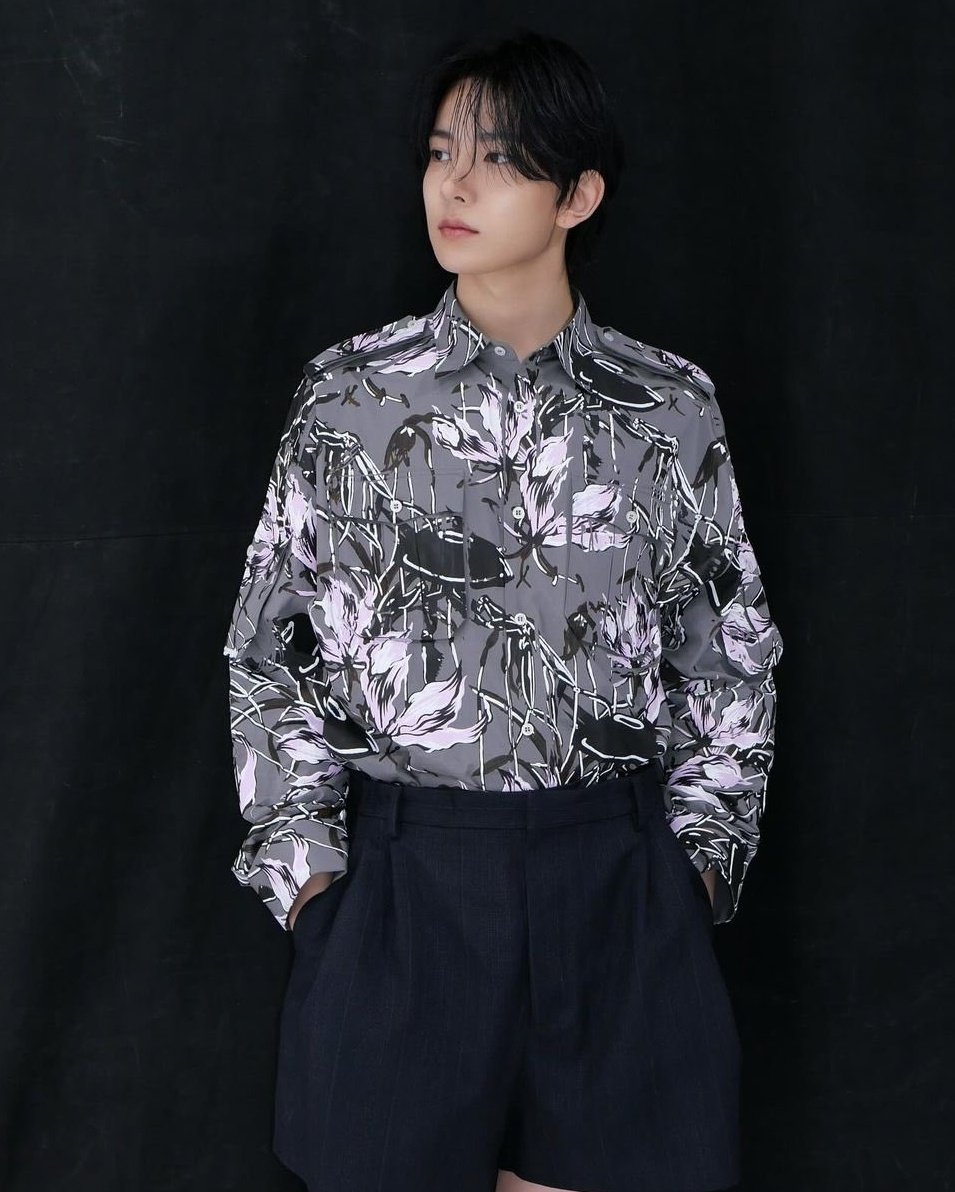 heehoonfeed's tweet photo. this heeseung      with            this sunghoon https://t.co/3cQHwRHOgA