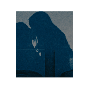 sensacionalmind's tweet image. she’s  so  𝗆𝗂𝗇𝖾  and  I’m  completely  in  love  with  my  girl.  how I  can  feel  so  good?  just,  I  love  this  woman. 🤍