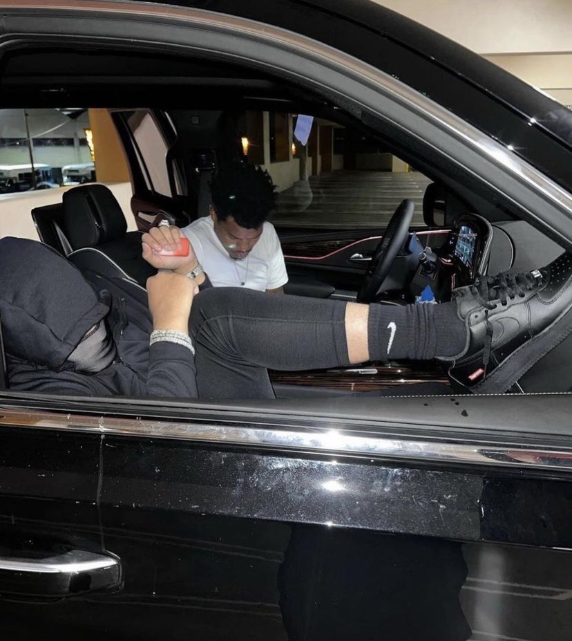 izayatijistann's tweet image. Ummm respectfully no 🥰 I look good asfuckkkkk in this and you can’t tell me different 😘 haters gonna hate 😂😂🤣 #notbothered