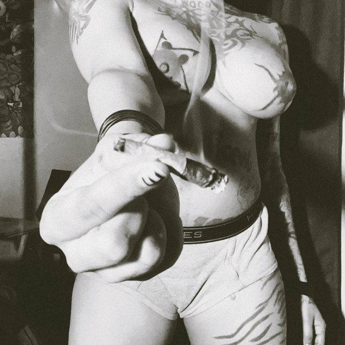 🖤 #nsanejane https://t.co/kcl8xYLhmP<a href="/tag/nsanejane"class="tags">#nsanejane</a>