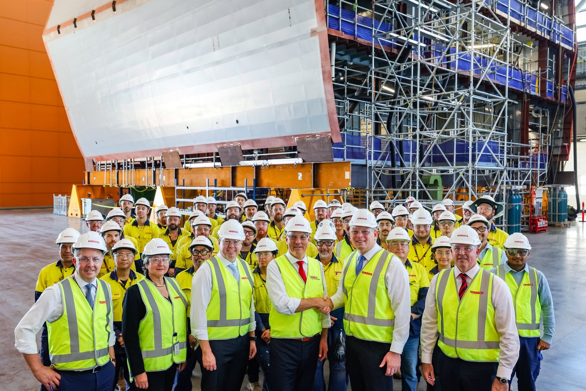 With renewed commitment to the Hunter Class Frigate Program and Continuous Naval Shipbuilding in Australia this week, @RichardMarlesMP @PatConroy1 @Mark_Butler_MP @PMalinauskasMP & @VickiTreadell met our workforce who have been hard at work delivering on the Hunter program so far