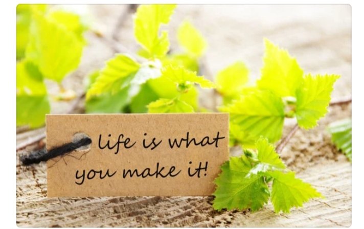 Wahai pengembara..
Tenangkanlah jiwa yang lelah..
Yang terombang ambing dipermainkan dunia.

Wujud semu yang bergelora
Di terpa angan keinginan nafsu belaka..

Tersirat utuh menjadi untaian kata,
Bermakna haru tangis dan duka

Untukku...
Aku ingin mengenal mu..

#CelahAwan