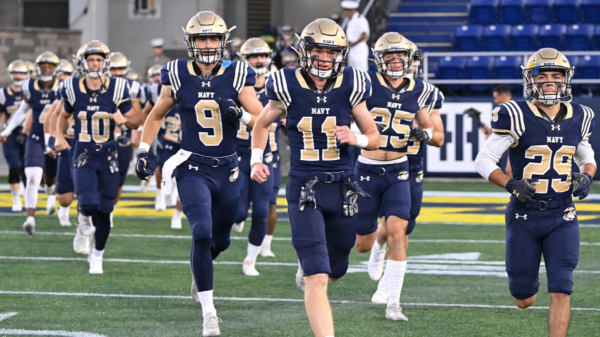 Dvilla7_'s tweet photo. #AGTG After a great talk with @Drew_Cronic and @Jay_Guillermo57 I am extremely honored to receive an offer from @NavyFB!!! @RecruitGeorgia @BGrubbs66 @NFHS_FB_Recruit @Coach_Timmerman https://t.co/yF3khi7XjH