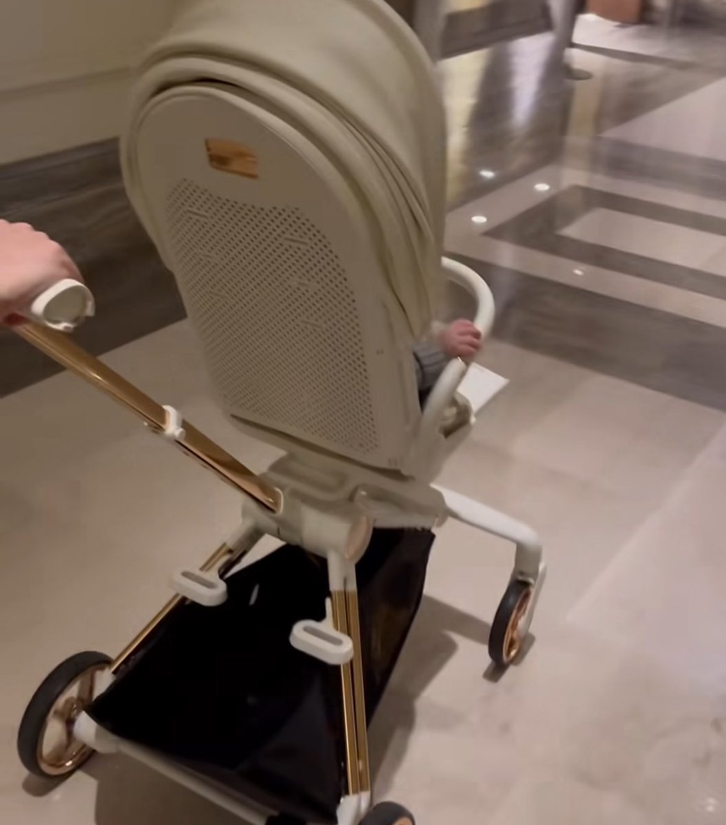 ㅤㅤㅤㅤ
 ⌕. ʬʬ.ishaanblogs ㅤ|            <a href="/ishaekiel/">temporarily closed.</a>
manila, philippines // 08:43 AM 📷

job description: full time father and part-time CEO