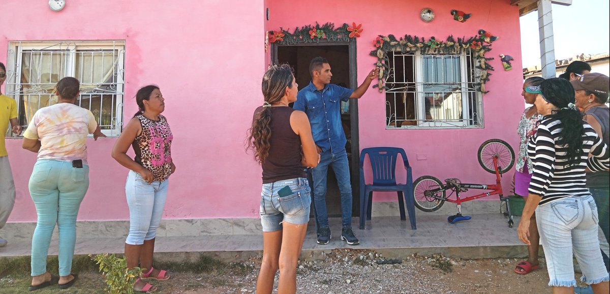 EmirGonzlez4's tweet photo. Que no quede un rincón sin recorrer de nuestra Patria para oír al pueblo .
¡Seguimos trabajando sin descanso por un mejor País!

#SoyCultura #Cine #Venezuela#Valores #NuevaEsparta https://t.co/DXLvkZBLkX