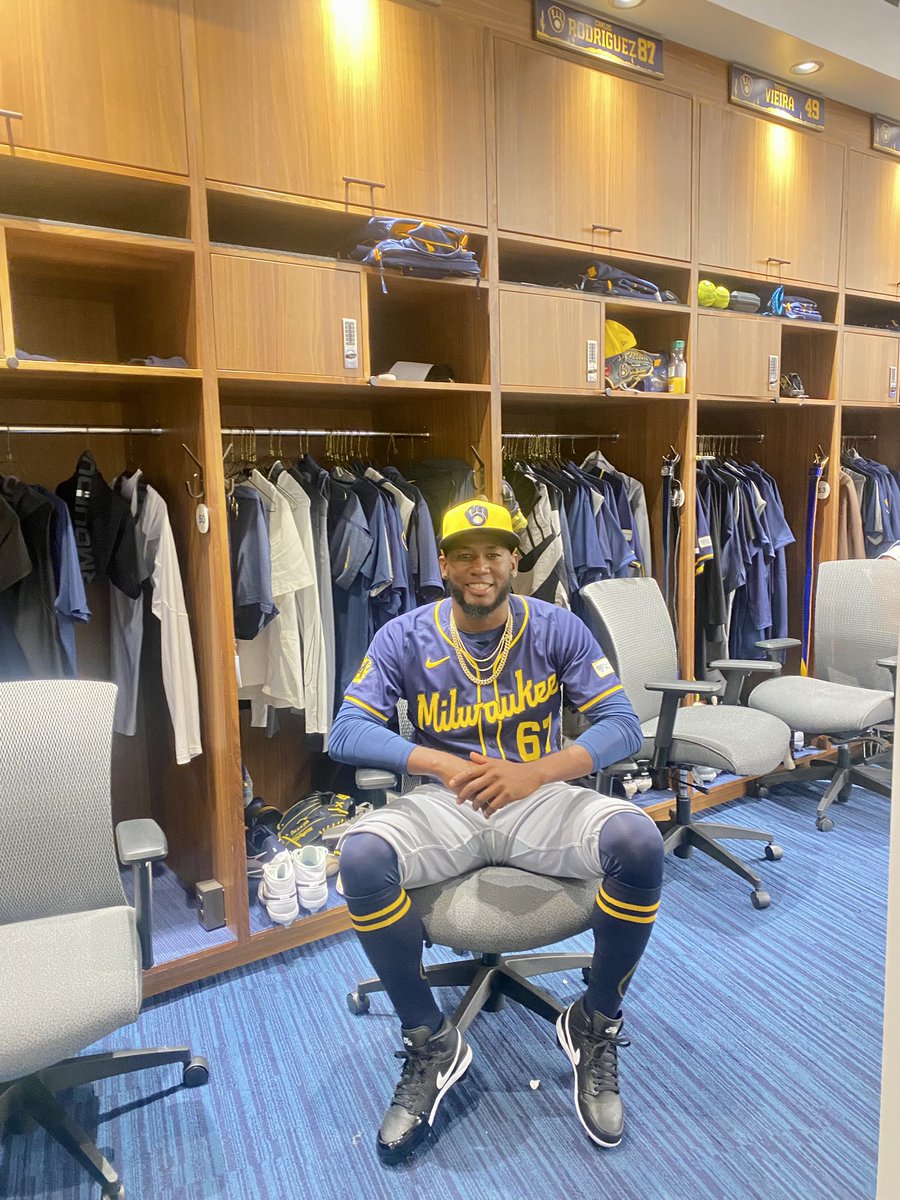 Enoli Paredes tweet media