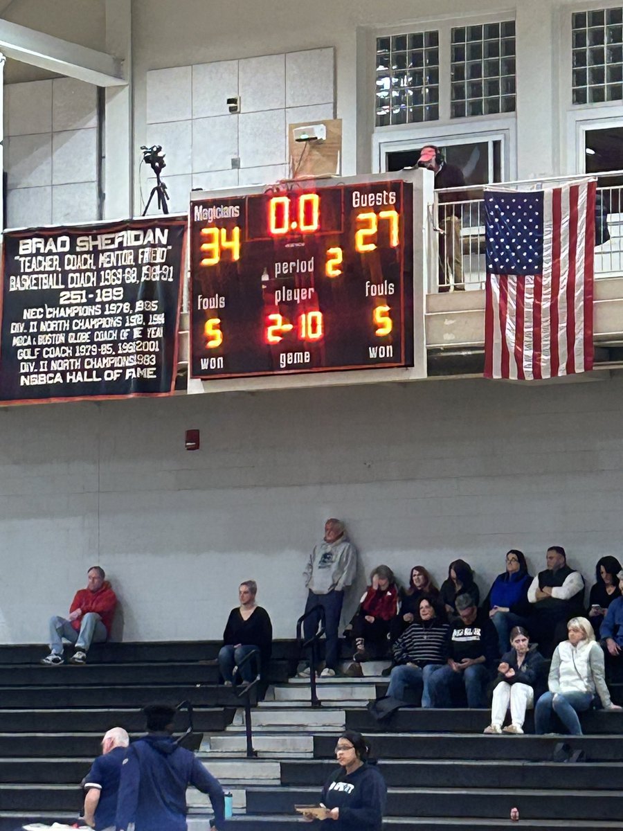 GloverElem17's tweet photo. Marblehead and Swampscott at the half. @MHSMagicians_AD @13rocco https://t.co/kOOYrB8Lq5