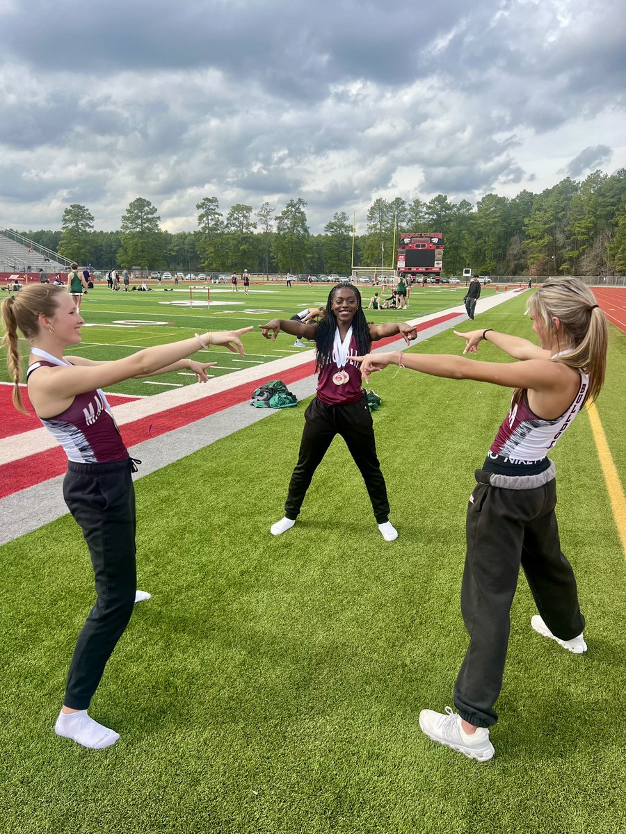 Meet Day: 
This meet was an incredible meet. Ready for the rest of the season… 🤞🏻🤞🏻
Meet MVP 
1st in long jump with a PR of 16-8
3rd in triple jump with a PR of 34-2.50
and 1st with my team in all relays