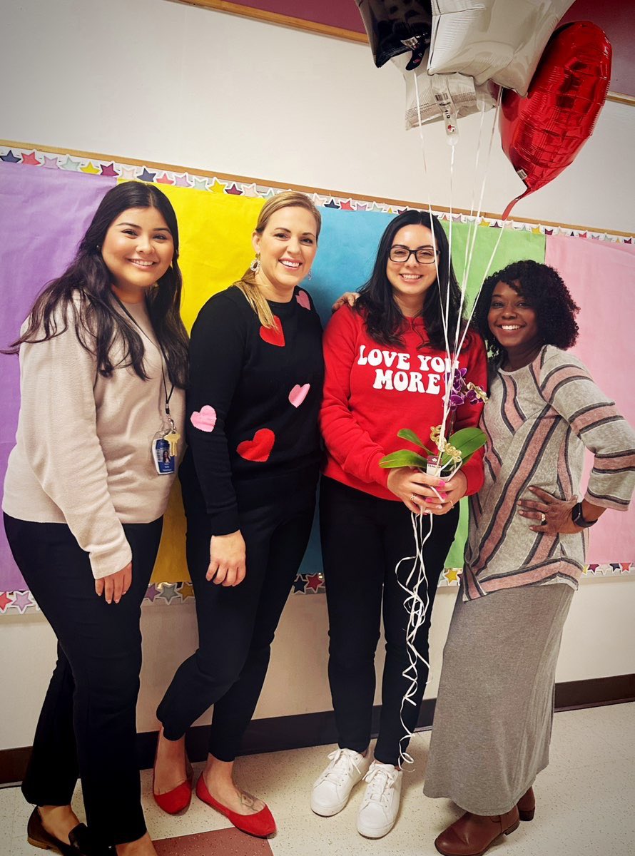 Congratulations to ASJ’s amazing Teacher of the Year, Sonia Covarrubias! Such a wonderfully dedicated educator! Johnston is lucky to have you! @IrvingISD @soniacova1 🎉🥇🎈