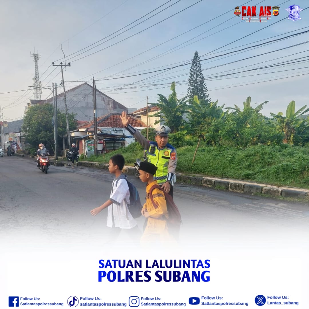 lantas_subang's tweet photo. Kanit Regident Polres Subang Melaksanakan Kegiatan Menjaga Keselamatan Penyeberangan Anak Sekolah

@ListyoSigitP 
@indo_pol  
@polisi_berita
@DivHumas_Polri 
@kotaSUBANG 
@NTMCLantasPolri 
@RTMC_PoldaJabar 
@Polripresisi 
@PolresSubang 
@Infosubang_  
#cakais #kapolressubang https://t.co/dSs6d8EcpL