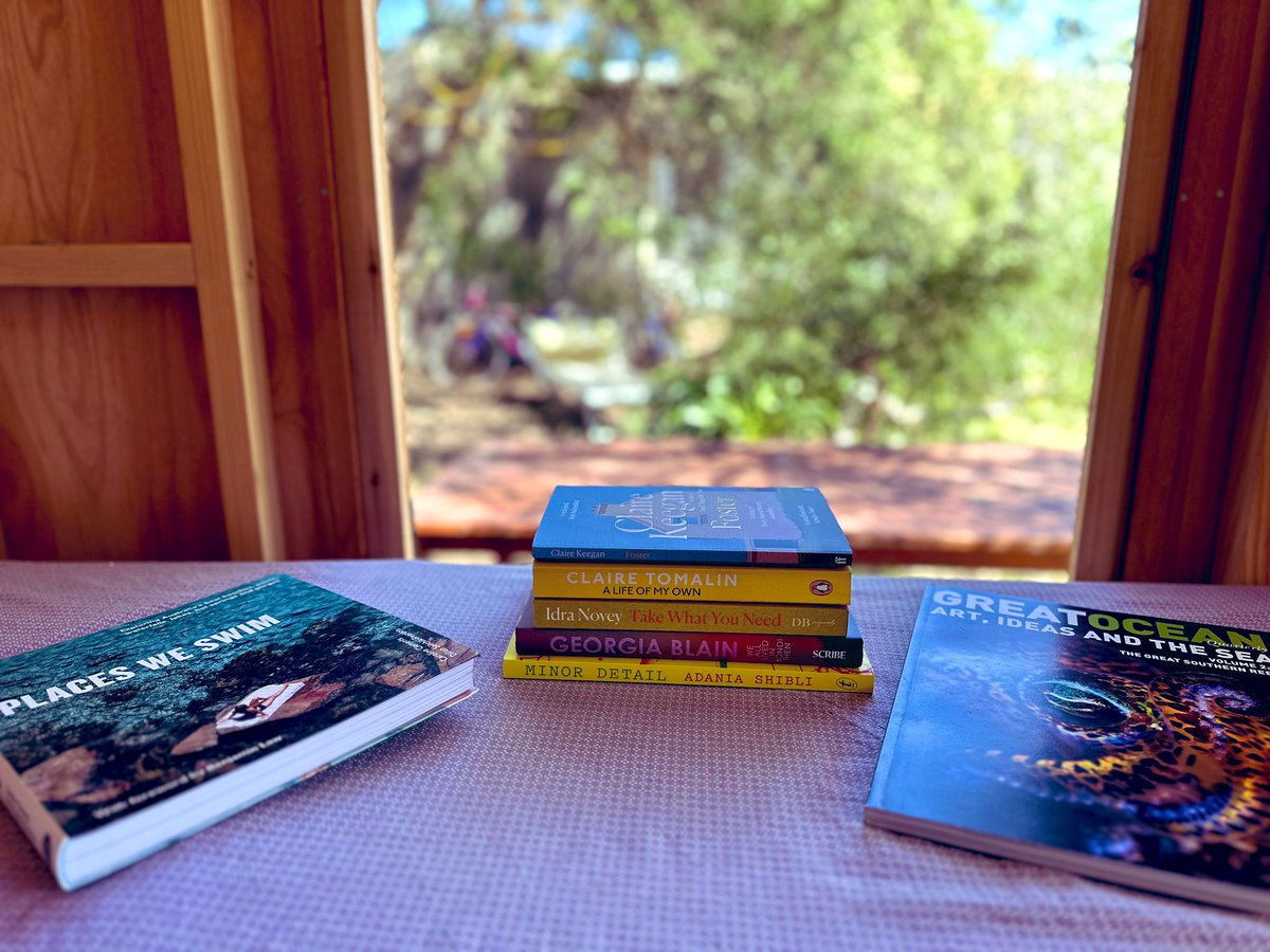 subbie's tweet photo. Mum built a storage shed to file away the 50 years of her married life. The archive boxes haven’t yet moved in, so I’m slowly filling it with books, against explicit instructions! #writingstudio #shackattack #bookstack https://t.co/pwsYVqUZ6U