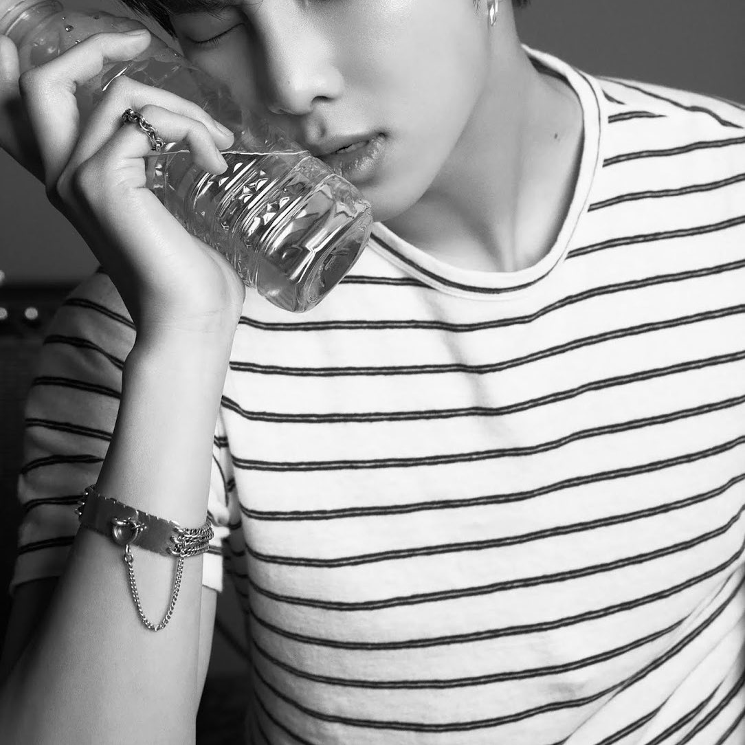 hourlydolljoon's tweet image. rm / kim namjoon 
 ↳ rkive4rm.carrd.co

funds / @RMUnionFunds 
↳ rmunionfunds.carrd.co

playlists / @rkiveplaylists 
↳ rkiveplaylists.carrd.co