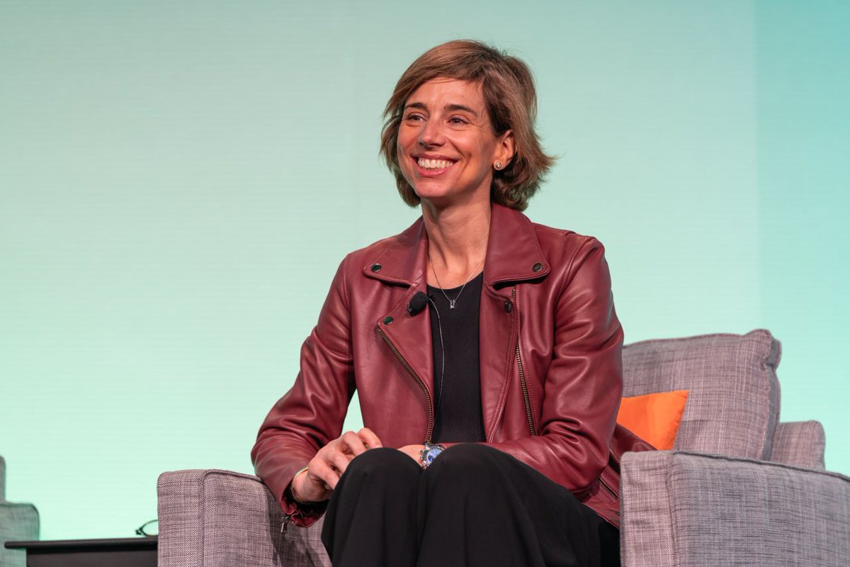 tektronix's tweet image. Leaders across @FortiveCorp came together at the Fortive Leadership Conference this week to learn best practices &amp;amp; start on the path to continuous improvement for the year ahead, strengthening relationships across #Fortive operating companies. #Tektronix #ForYouForUsForGrowth