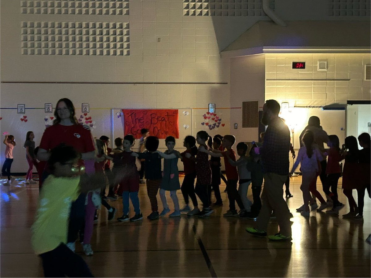 Brookfield Elementary Library tweet media