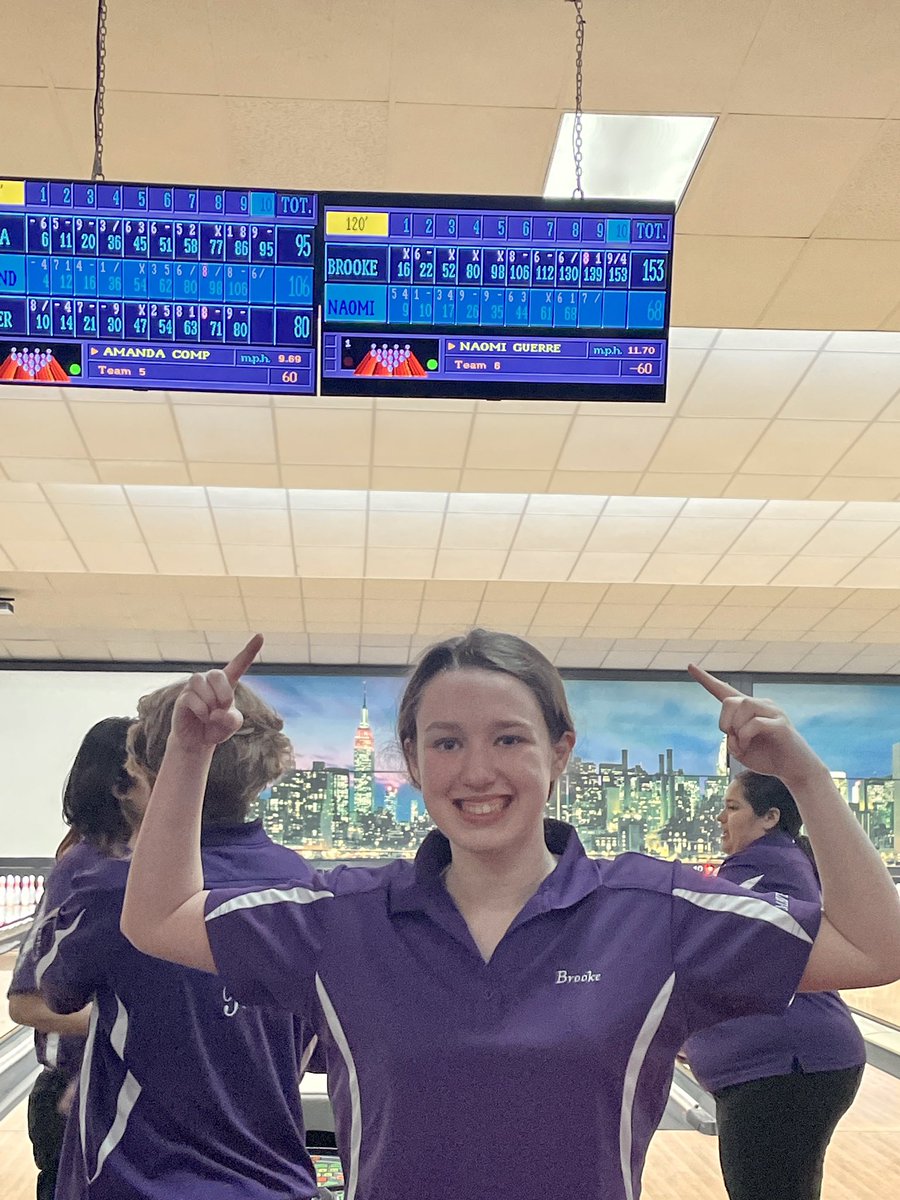 thesharicagle's tweet photo. Proud mama post!!!!!
🎳🎳🎳That’s a wrap on Brooke’s sophomore bowling season! Not only did they win the match but Brooke bowled a new ALL TIME HIGH GAME of 153, which included 3 STIKES IN A ROW!!!!!!! 🦃🦃🦃 https://t.co/6D9b5Md1sI