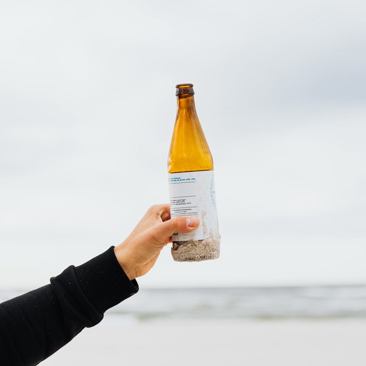 thestuffmenlike's tweet photo. Who says you need alcohol to enjoy a good brew? Discover our top non-alcoholic beers for men that taste just as great! 🍻 #SoberLife #MensHealth
👉 https://t.co/WbZs3kfkDZ https://t.co/OFh7OO4Fzf