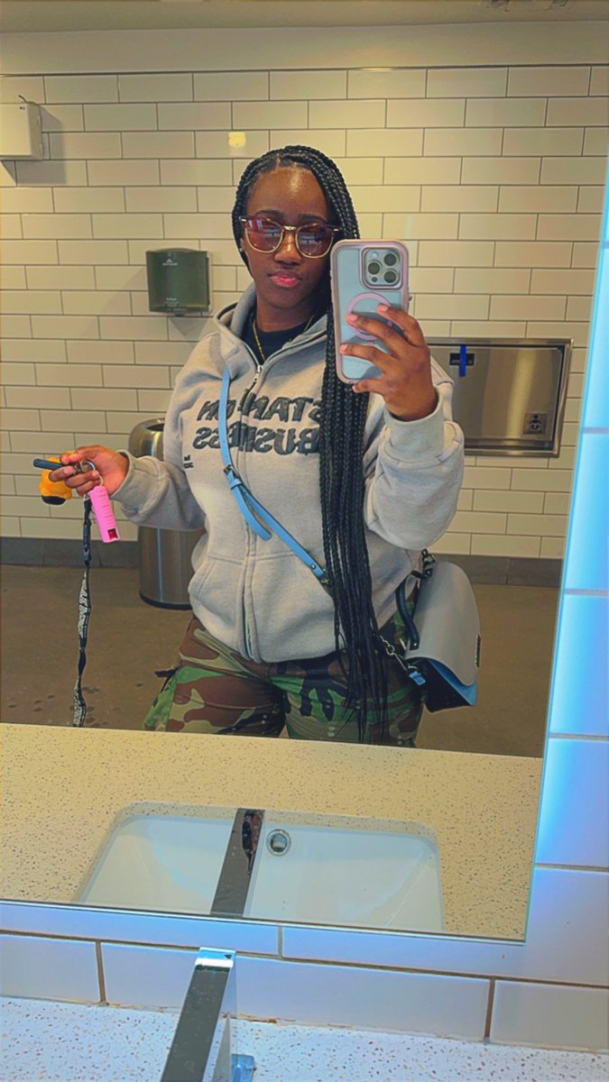 HerGreensNasty_🤤💚 tweet media