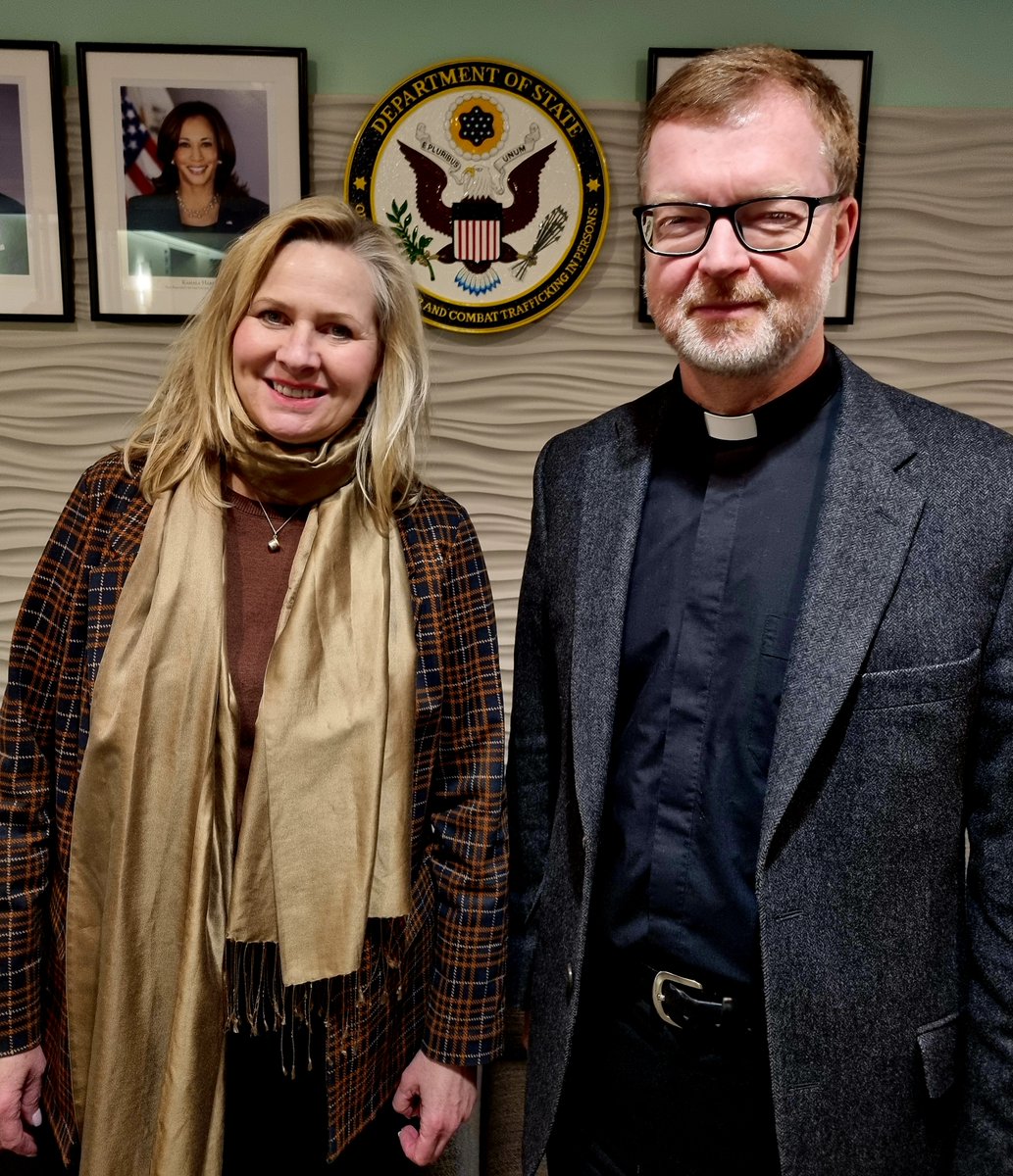 hans_zollner's tweet photo. Meeting with U.S. Ambassador-at-Large to Monitor and Combat Trafficking in Persons, Cindy Dyer. U.S. #7TIP #EndHumanTrafficking
@JTIP_State @UNODC_HTMSS @UNODC @UN_EndViolence @NeilWalsh_UN @osce_cthb @MissingKids @ICMEC_official @UNmigration @glo_act @NCOSE https://t.co/o46T1aM9qo