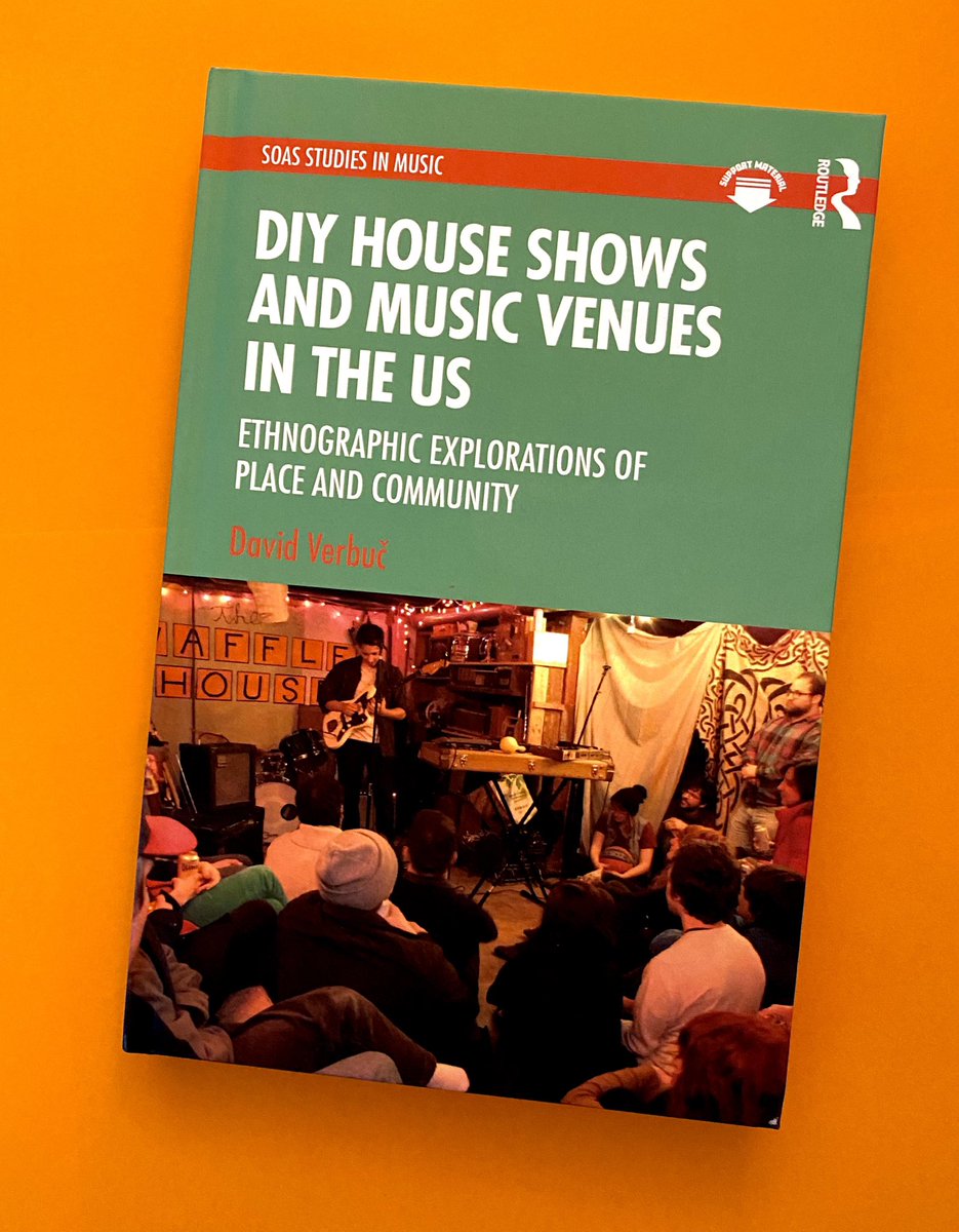 I wrote a review of @DVerbuc DIY House Shows and Music Venues in the US for @PopularMusicJnl @RoutledgeMusic