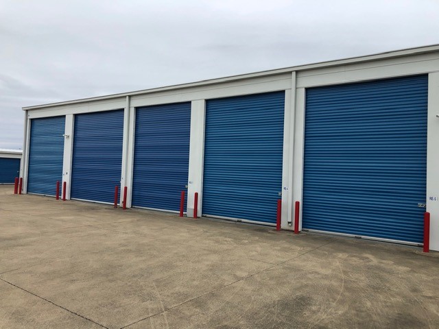 cubbyholeusa's tweet photo. Ready to scale your e-commerce business? Expand your operations with our flexible storage solutions! From inventory overflow to seasonal stock, our storage units offer the space and security your business needs to thrive. #selfstorage #storage #storageunit #louisiana #texas https://t.co/paZSWFL9CO