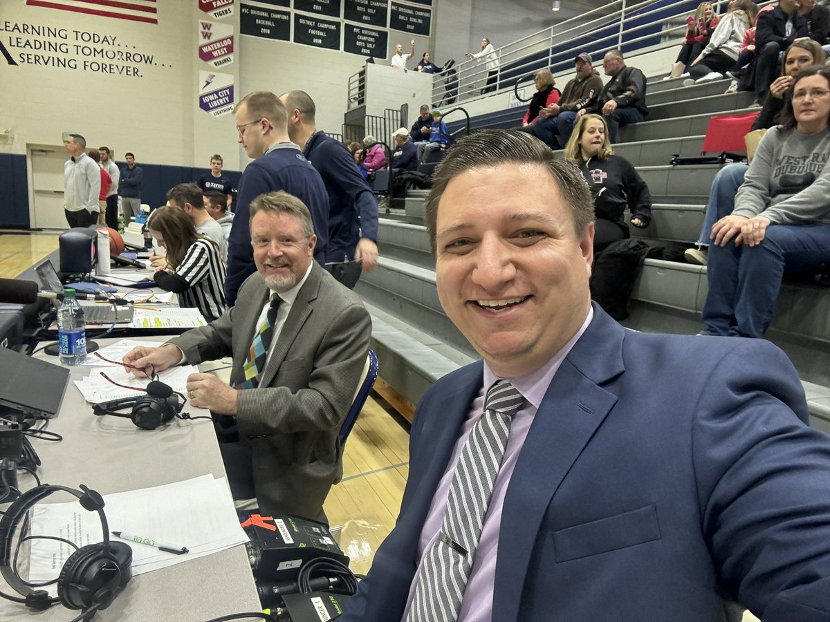 Last basketball game of the year for us on KCRG 9.2 as Xavier hosts Western Dubuque. Should be a fun one between two 5-seeds that play good basketball. Join us for one last ride starting at 7:30! #iahsbkb