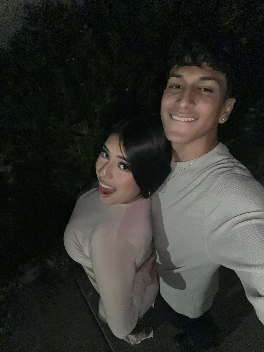 valvntinaaa's tweet photo. 3rd Valentine’s Day together &amp; many more to come with my baby daddy 😫💍 https://t.co/FFNg5iBKbu
