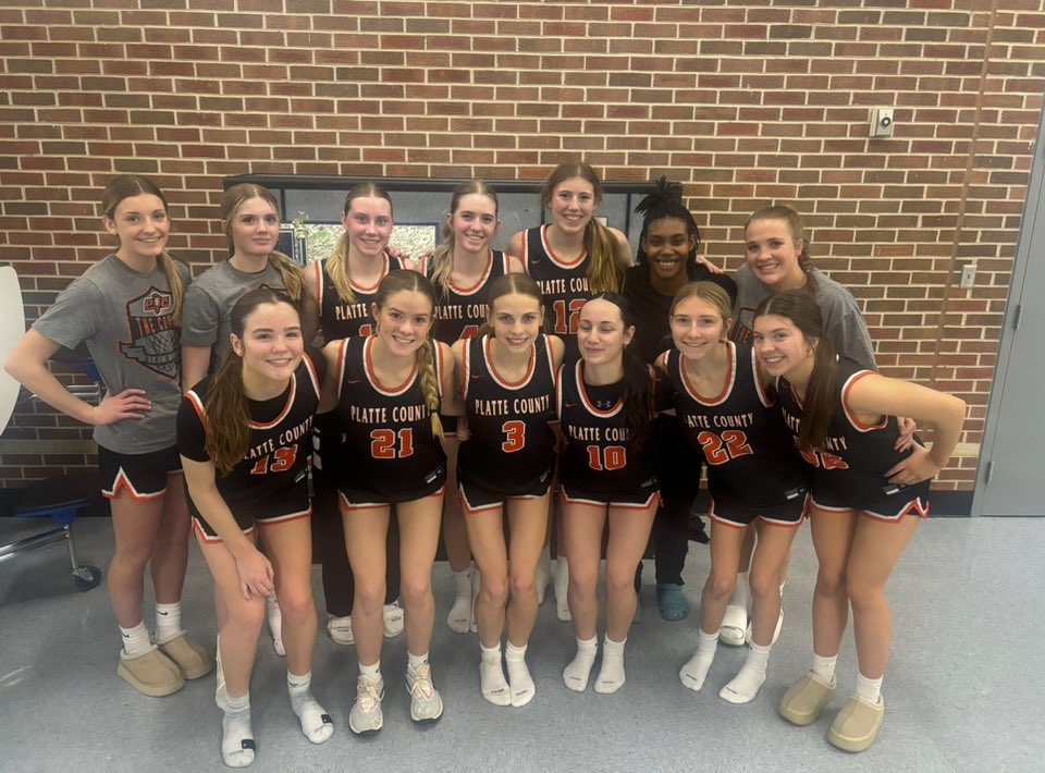 Congratulations to the Suburban White Conference Co-Champs! 1st Conference Championship since 2010. Congrats Ladies!!