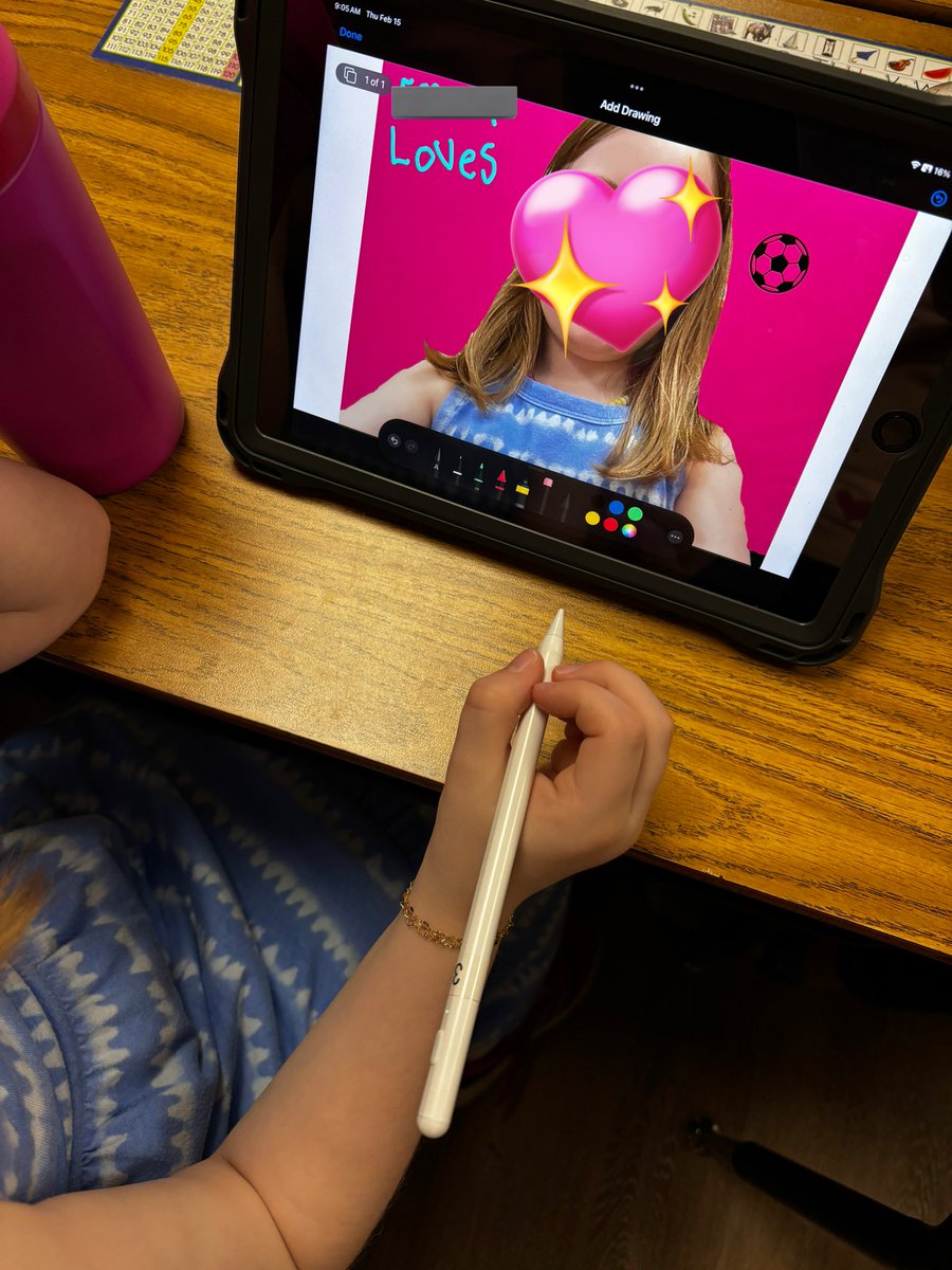 kadie_trammell's tweet photo. We read the book Robot In Love 🤖 then used #camera 📸 to markup selfies and add the things we love #texttoself #DLDay #RISDWeAreOne #RISDAIM @RISDiTeam @BowieMustangs https://t.co/A4eyH30ifE