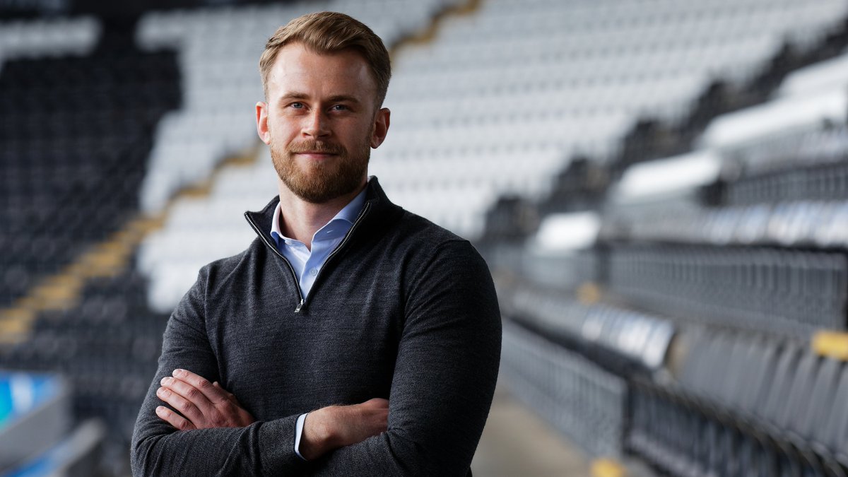 FabrizioRomano's tweet photo. 🚨🔵 Chelsea are closing in on the appointment of Josh Marsh from Swansea as loans manager.

He'll be active for #CFC but also Strasbourg connection and other clubs set to be part of BlueCo group in the future.

It's imminent, as @David_Ornstein called. https://t.co/zXvBleJCHh