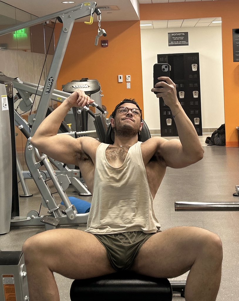 tyjnick's tweet photo. Gym to myself today https://t.co/lxOa2SL4JN