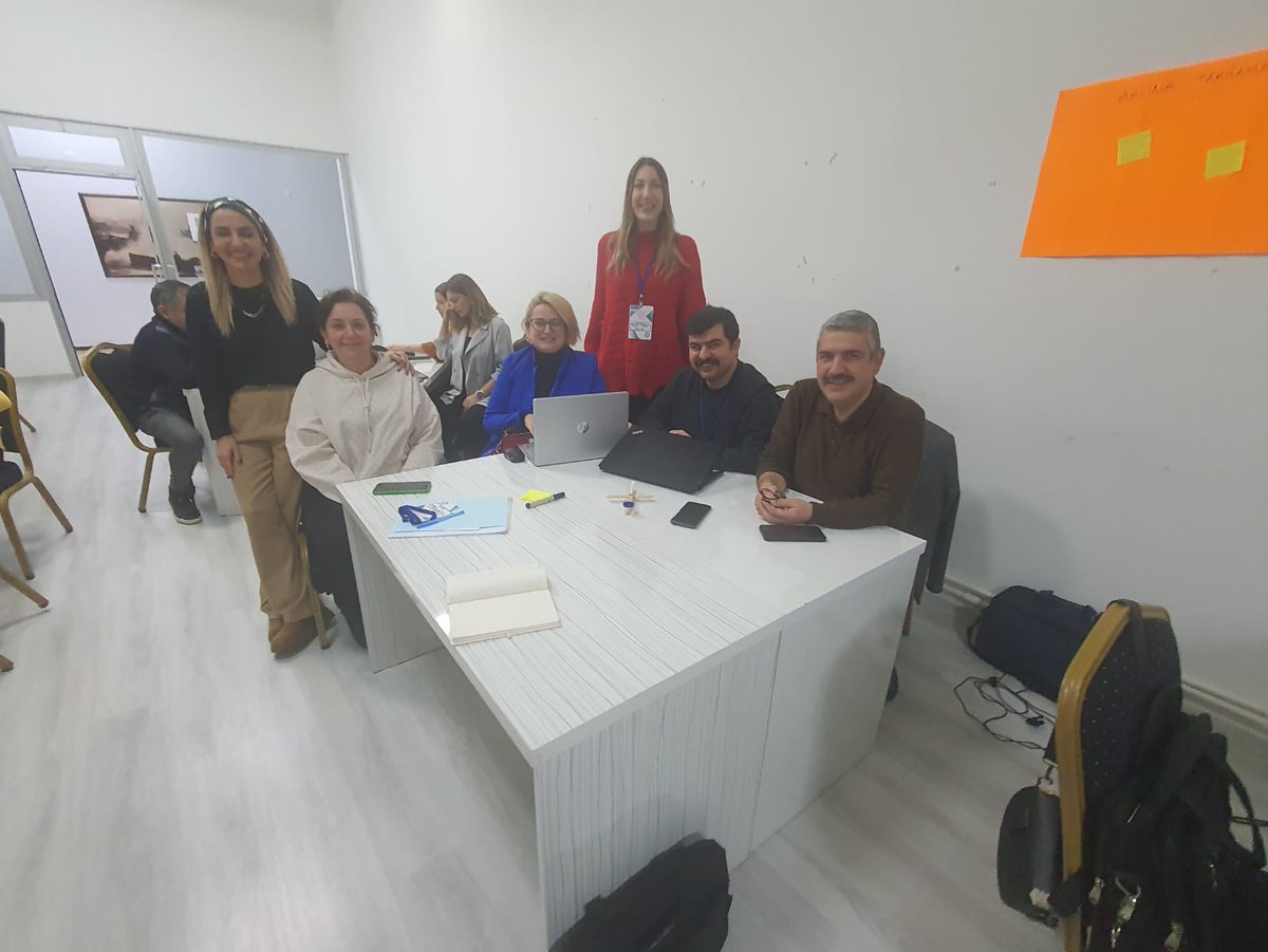 Milli Eğitim Bakanlığı tarafından pilot il seçilen ilimizde  ‘Harezmi Eğitim Modeli’ ile Öğrenciler Hayatın İçinden Problemleri çözüyorlar
<a href="/tcmeb/">Millî Eğitim Bakanlığı</a>
<a href="/Yusuf_Tekin/">yusuf tekin</a>
<a href="/farukyelkenci/">Ömer Faruk Yelkenci</a>
<a href="/meb_ogm/">Ortaöğretim Genel Müdürlüğü</a>
<a href="/drhamzaydogdu/">Hamza Aydoğdu</a>
<a href="/haciomerkartal/">Hacı Ömer KARTAL</a>
<a href="/ErzincanMEM/">Erzincan İl Millî Eğitim Müdürlüğü</a>