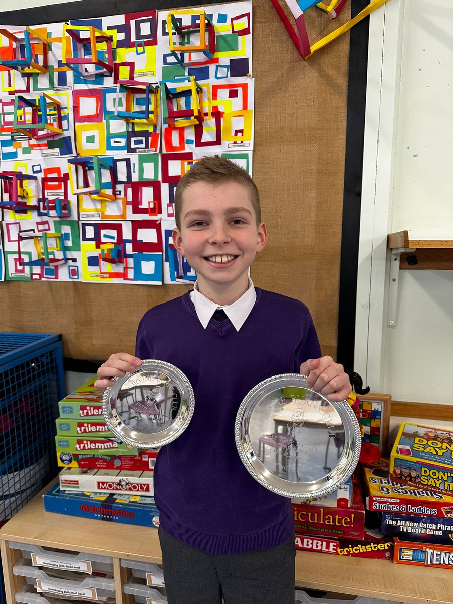 glebeps's tweet photo. ๐Well done to this terrific trio for representing Glebe at the Irvine Burns Club Burns & Scots Verse speaking competition. An extra well done to M, who was the overall winner in the P5-7 category ๐ ๐ #teamglebe #Burns #allwinners #superstars https://t.co/ng3zTHr65L