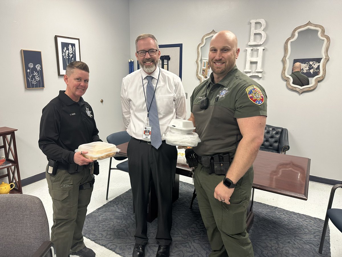 National School Resource Officer Day! BHS has the BEST 💙🧡 Thank you for all you do!