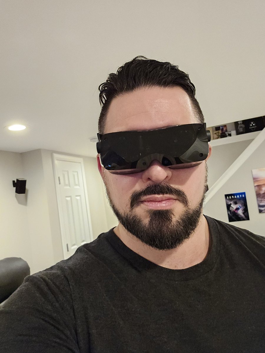 The BigScreen Beyond feels straight out of cyberpunk 2077. If I could see I would wear these outside.