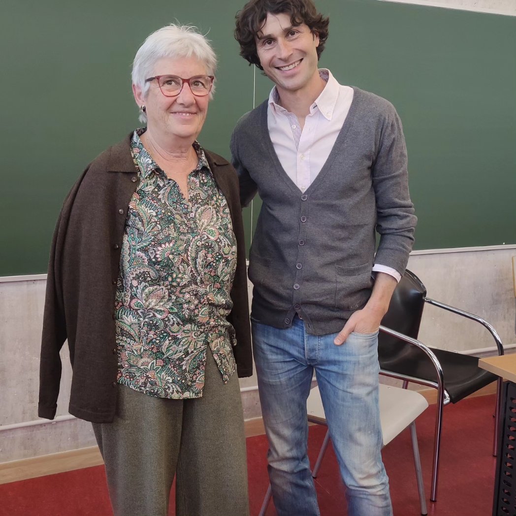 🥳Celebrando el día de la Sociología junto a <a href="/sociologia_umu/">Sociología UMU</a>  y <a href="/economicasumu/">Facultad de Economía y Empresa UMU</a> en un interesante evento sobre #DeporteySociedad.
🗨️El acto contó con las intervenciones de  <a href="/isacutfer/">Isabel Cutillas</a>, Marcos Bote, Marta Latorre y Gaspar Brändle, además de contar con coloquio de <a href="/_davidmoscoso/">David Moscoso</a> 👏🏻