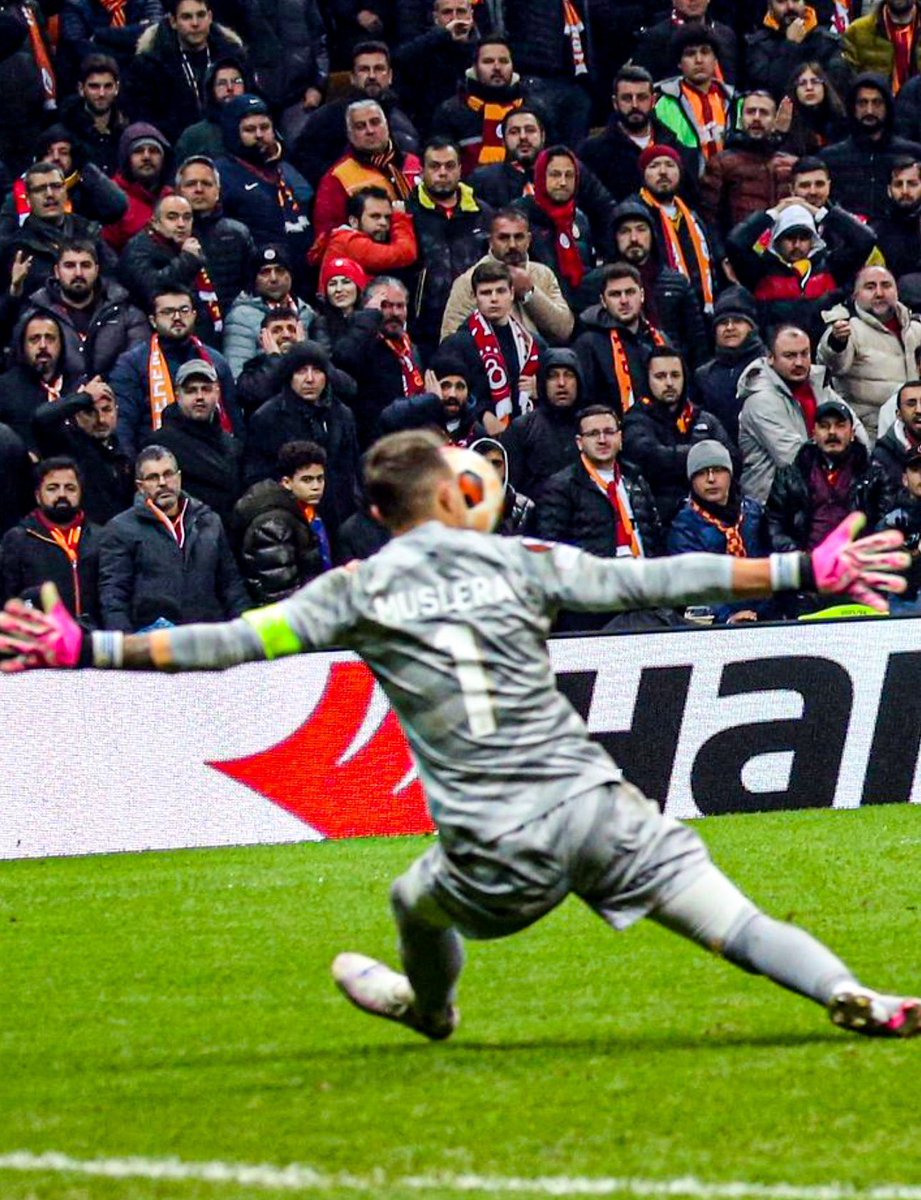 Out Of Context Football (@nocontextfooty) on Twitter photo 