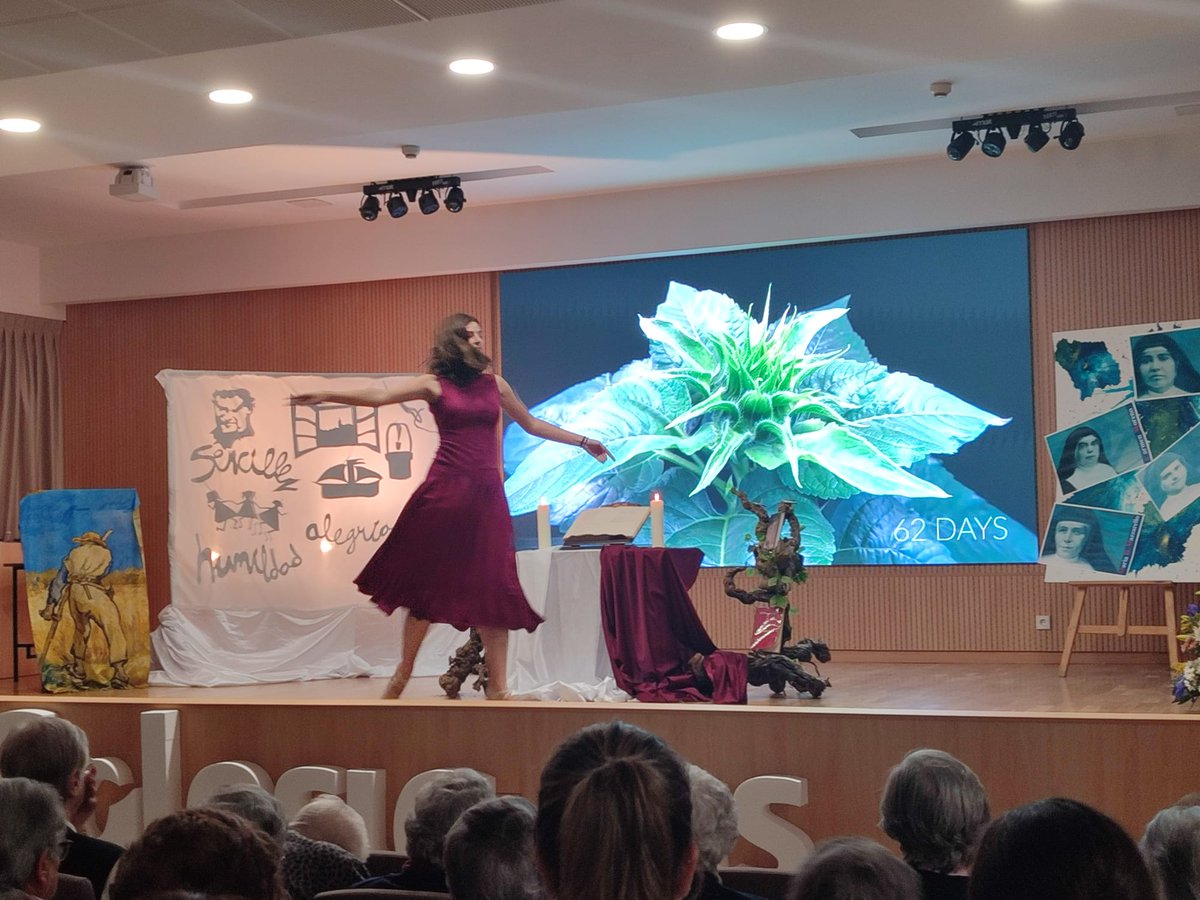 #VisitaMadreChiara Con el título "Semillas de santidad", la Noche de Arte y Oración ha recreado la santidad de nuestras hermanas. Música en directo, gestos, danza, silencio y comunidad reunida alrededor de Madre Chiara Cazzuola. #ContigoTodoEsMejor <a href="/Cgfmanet_Org/">Figlie di Maria Ausiliatrice - Salesiane</a>