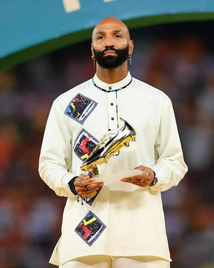lemedia100filtr's tweet photo. 🔴Emilio Nsue : « Les seules félicitations que j’ai reçues lorsque j’ai eu mon prix de meilleur buteur venaient des autorités ivoiriennes. Mon pays a été ingrat avec moi. » https://t.co/juRl2FkedM