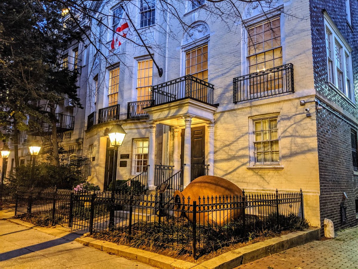 🇬🇪🇺🇸🏠It's been 10 years since the @GeorgianEmbassy found a new home in Washington DC at 1824 R street NW. Today, a symbol of our rich heritage, the Qvevri, attracts numerous visitors to explore the beauty of our country.